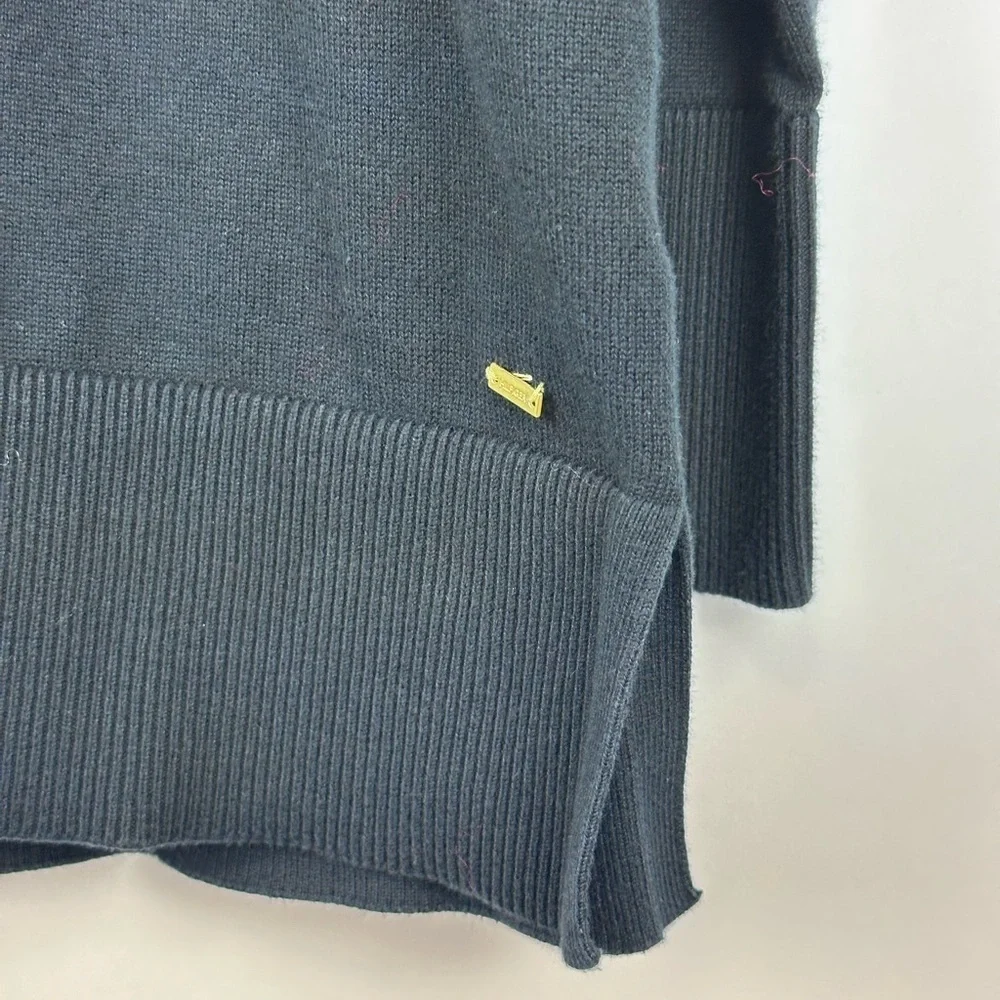 Men's V-Neck Pullover Sweater